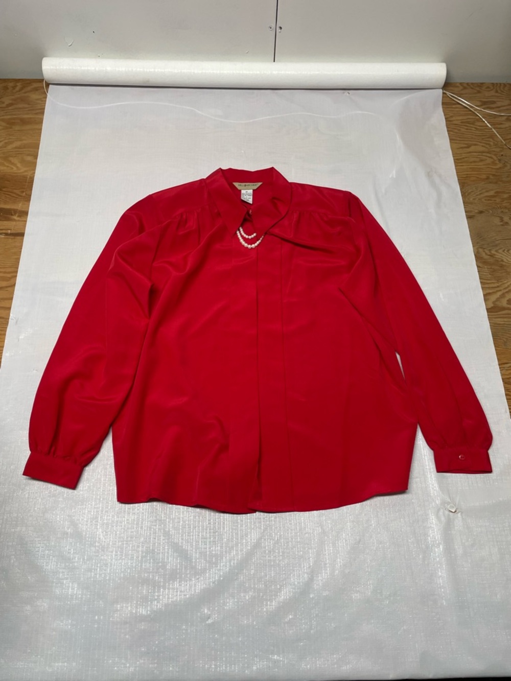 Women's Red Bow-Tie Long Sleeve Blouse